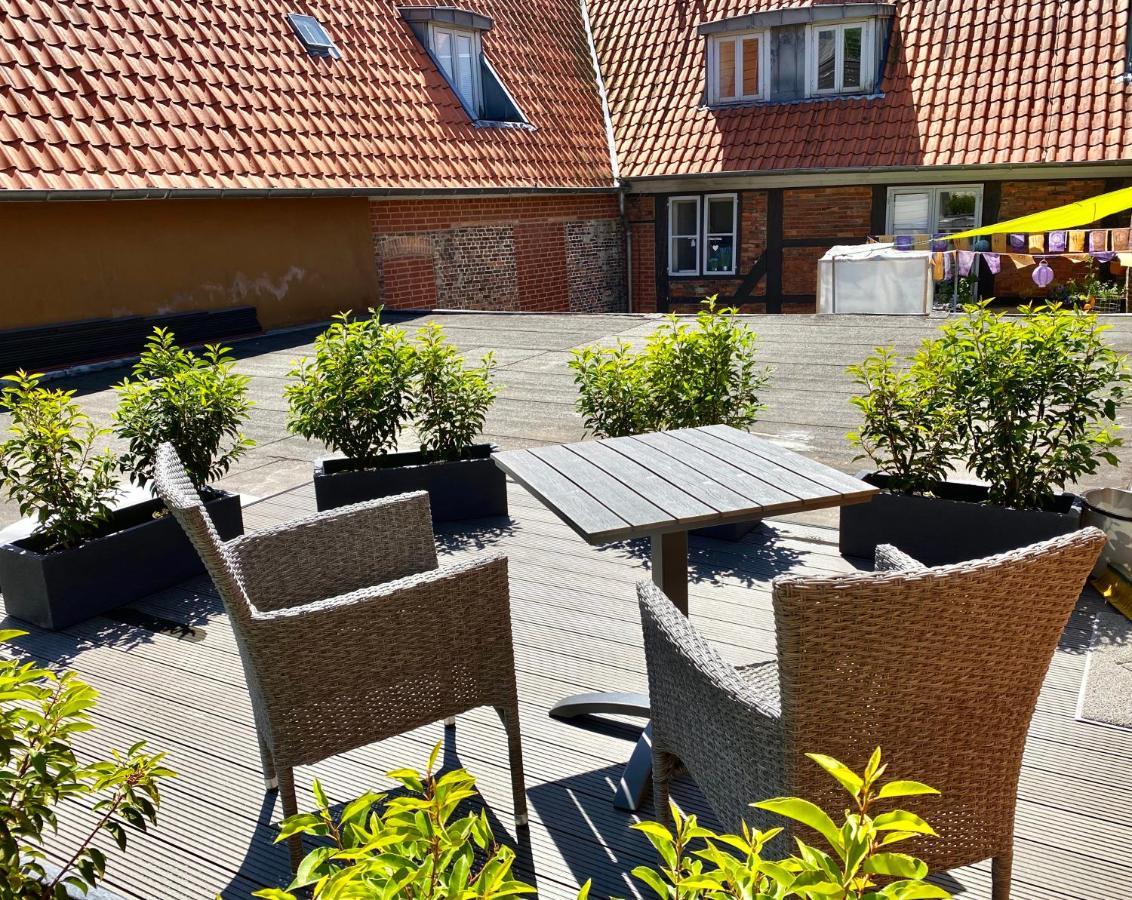 Schoene Ferienwohnungen Teilweise Mit Dachterrasse Im Herzen Von Itzehoe Kültér fotó